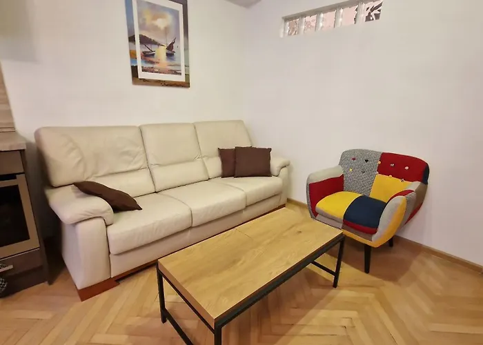 3 Room City Center Apartment By Bratislavatrip
