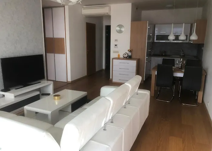 Downtown Apartment In The Heart Of The New City Center, 4 Persons, Parking