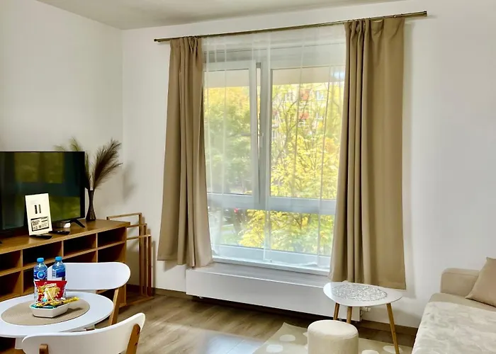 Lia Apartman - Private Parking