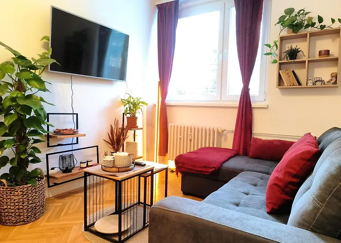Cozyhome Medena Central, Quiet Premium Spot In Old Town