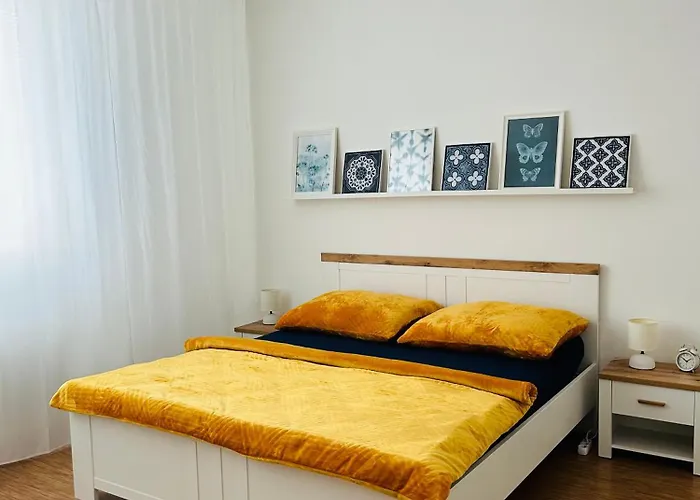 Studio Apartment Bluebell