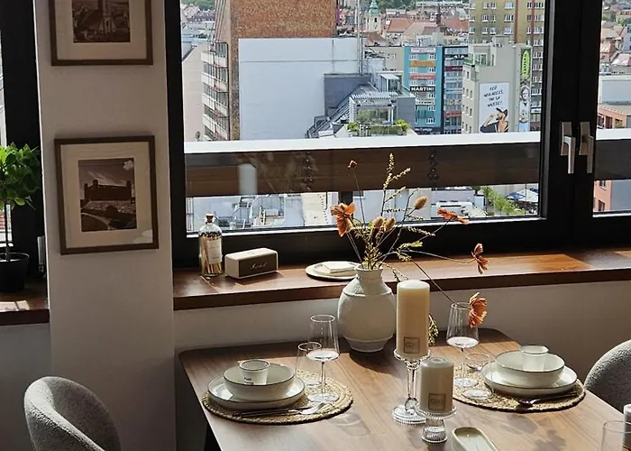 Panorama View Design Apt In Old Town - Free Parking