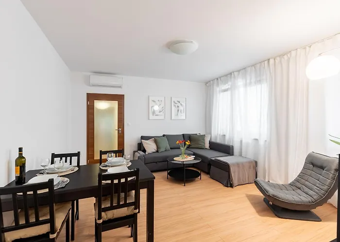 Bnb Old Town Oasis 3