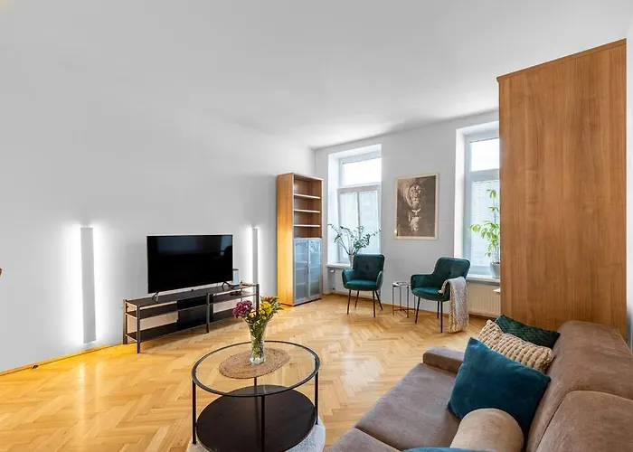 Urban Oasis Apartment Near Park And City Center
