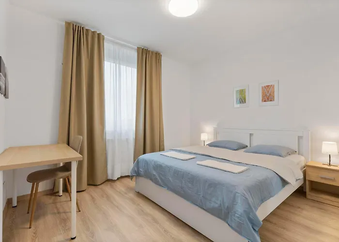 Pilot Apartment - With Parking
