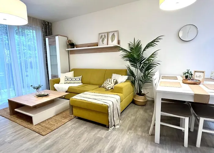 The Elite Suite Downtown 2- Bedroom Apt Ac & Garage Parking
