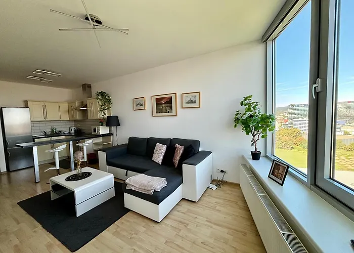 Three Towers With Beautiful View And Parking!