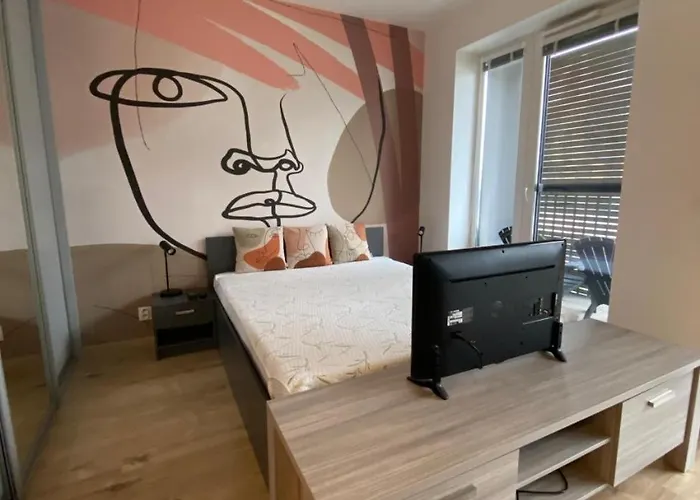 Fiaor Apartment, 1-2 Guests, Free Parking & Wifi, 7 Km Downtown, Bratislava