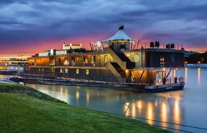 Botel - Dunajsky Pivovar
