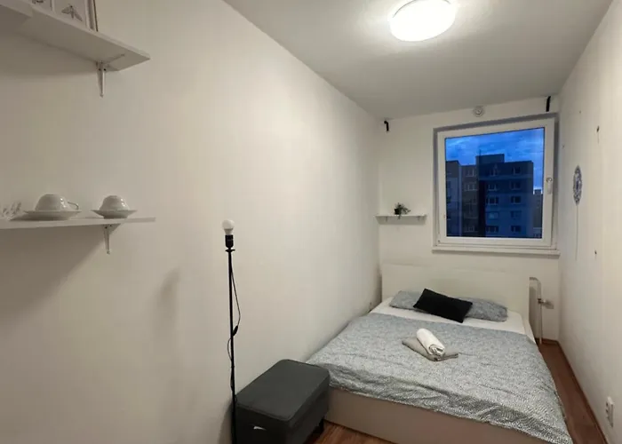Room 1 Km From Center
