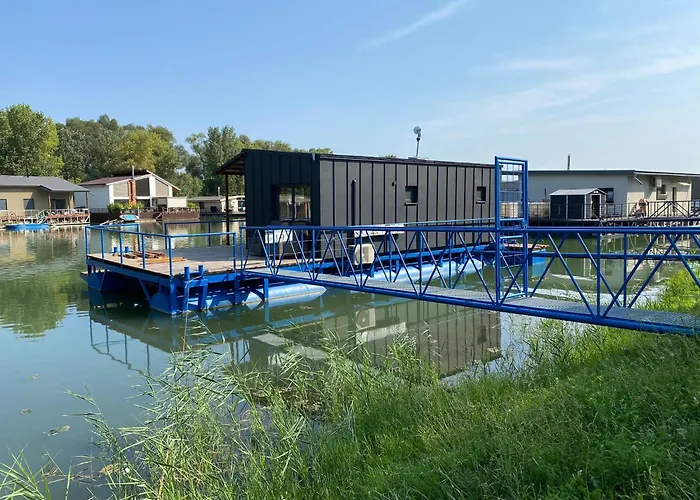 Houseboat Na Dunaji - Bratislava