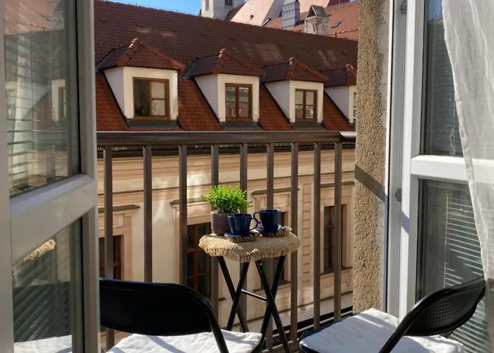 Audrey Hepburn Apartment Old Town Air Conditioned