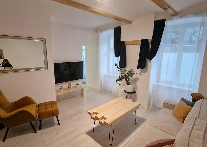 Urban Chic Living - Bratislava Old Town, Walk Everywhere