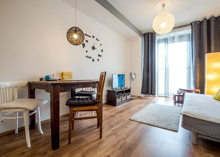 Old Town Modern Apartment By Kovee