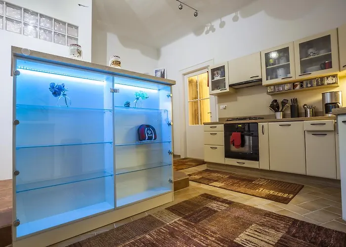 Luxury Air-Conditioned Rooms In Old Town Bratislava