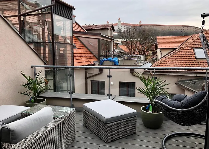 Heart Of The Old Town Apartment