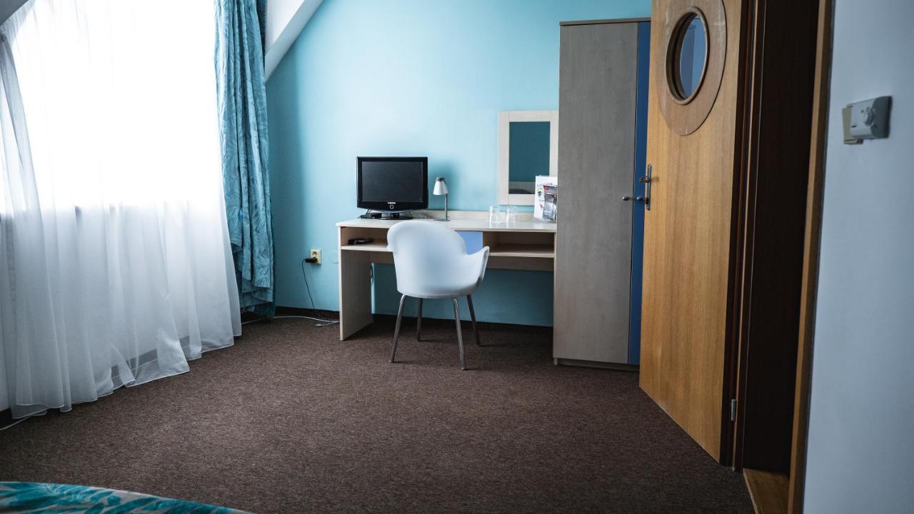 Hotel And Park Divoka Voda 3* Bratislava