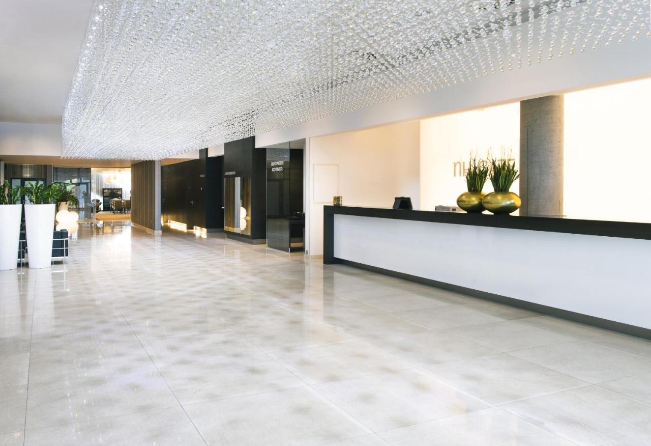 Nh Gate One Hotel