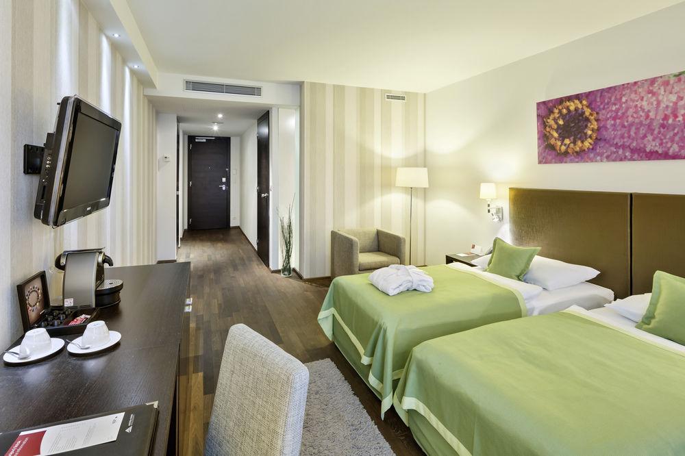 Ac By Marriott Old Town 4*