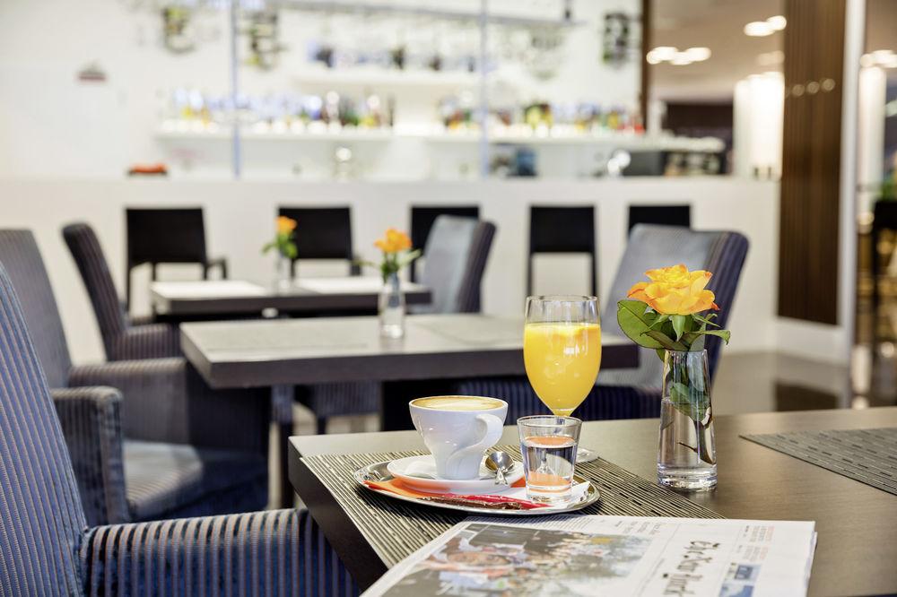 Ac By Marriott Old Town 4* Bratislava