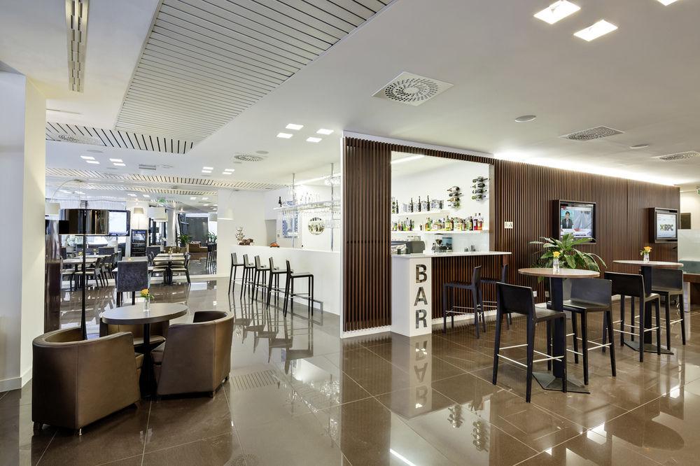 Ac By Marriott Old Town Bratislava