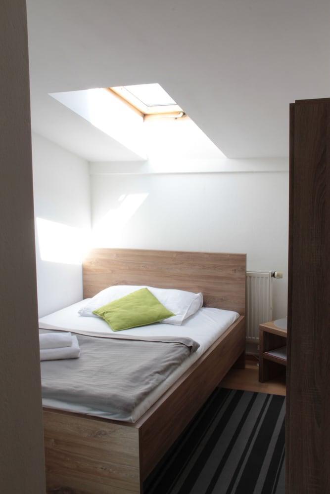 Hotel Orlan 2*