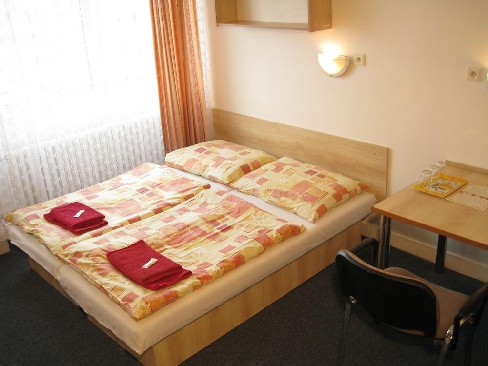 Hotel Plus 3* Bratislava