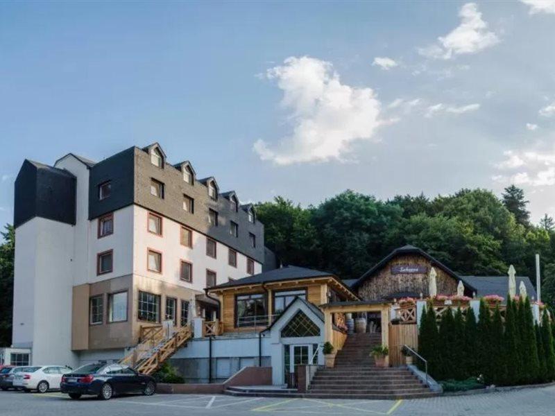 West Hotel 3*