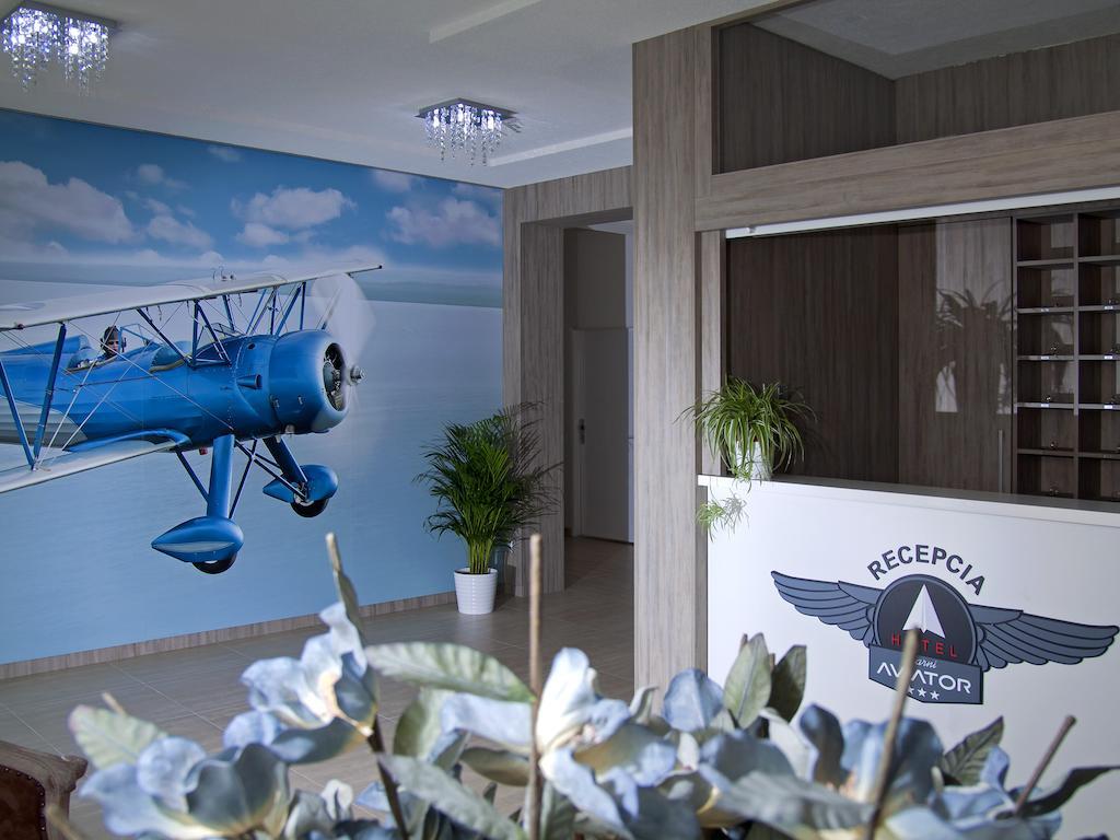 Aviator Garni