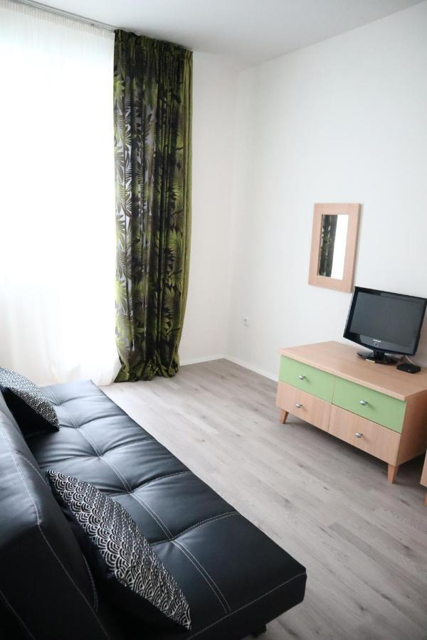 Hotel And Park Divoka Voda 3* Bratislava