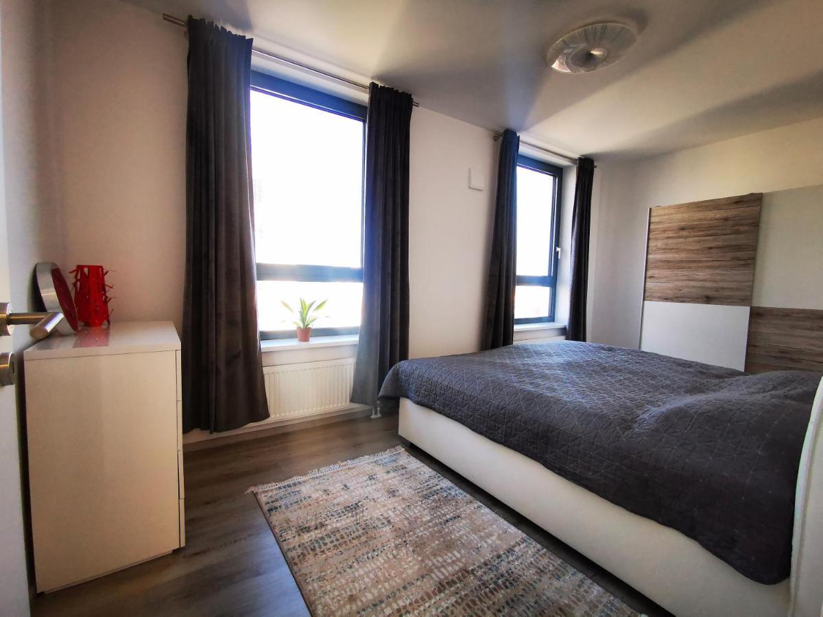 Citypark Ruzinov, Jarabinkova, 2 * Bratislava