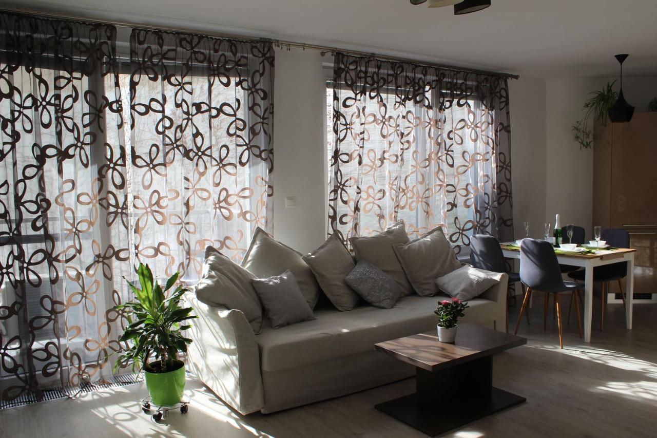 Leo Free Parking - Augusta Apartment Pressburg
