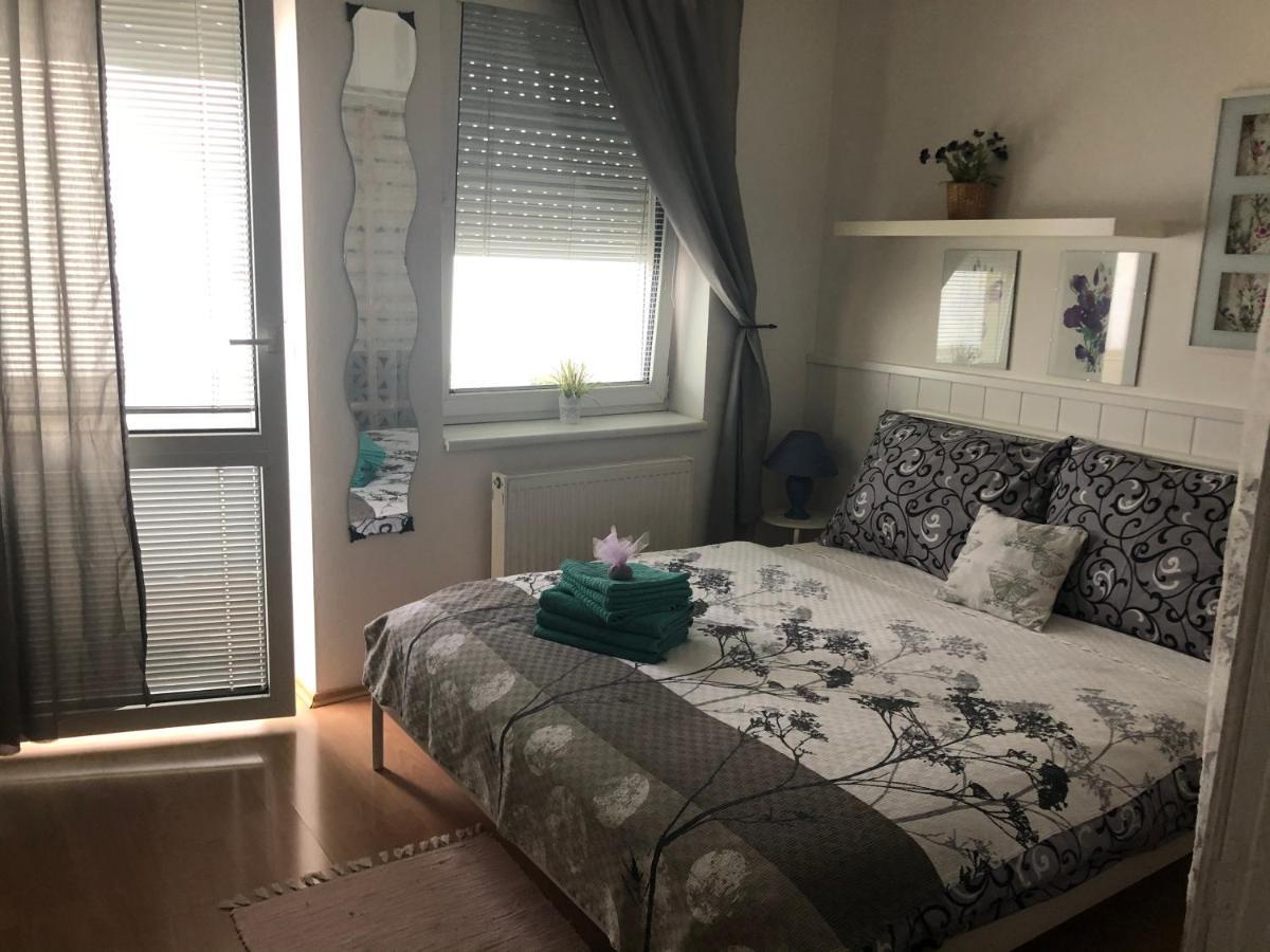 Apartment Terrace S 1 Spalnou Sofia-parking & Wifi Bratislava
