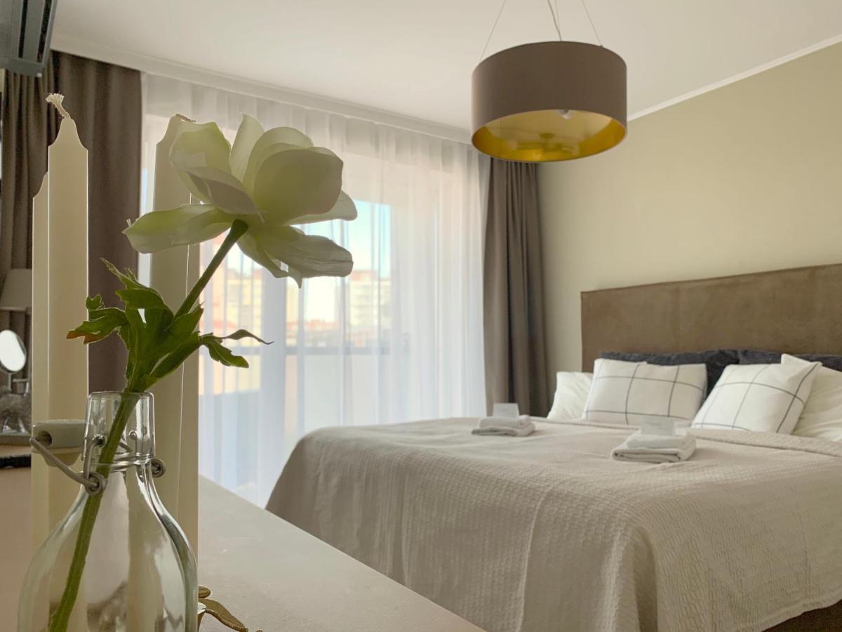 Point By Zoom Apartment