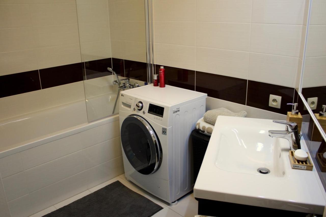 Elegant In Panorama With Free Parking Old Town - Long-term Available *