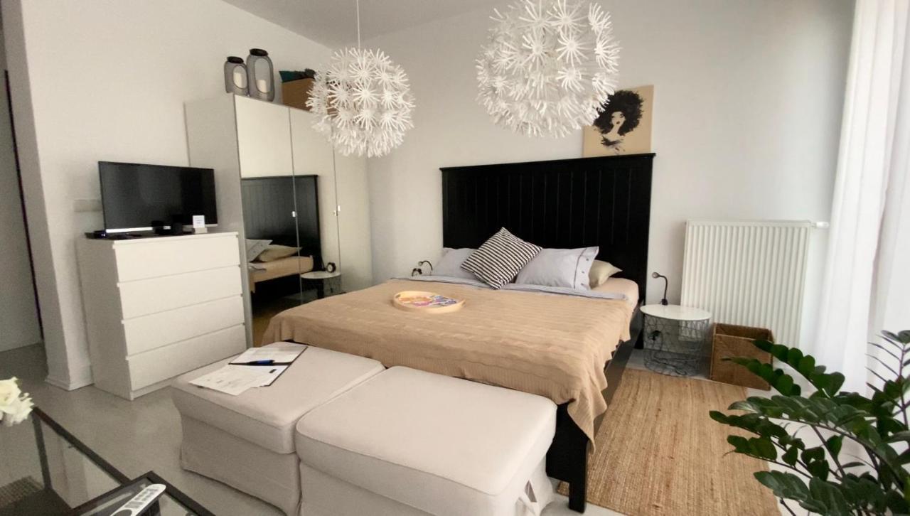 Bastova, Stela & Mia * Bratislava