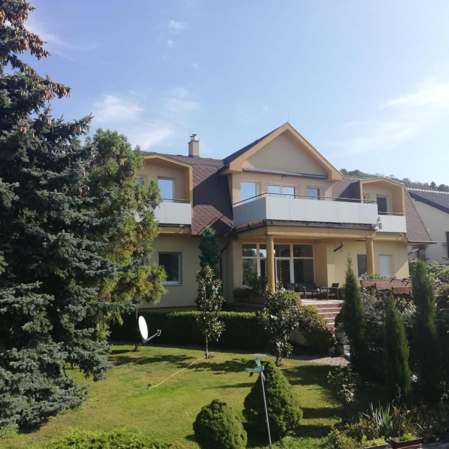 Rezident Consult S.r.o. Guest house Bratislava