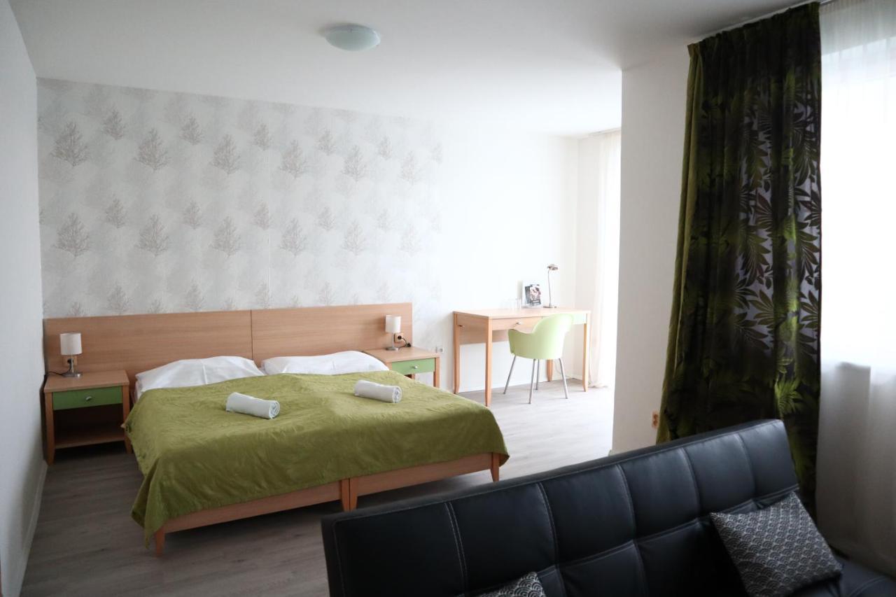 Hotel Hotel And Park Divoka Voda Bratislava