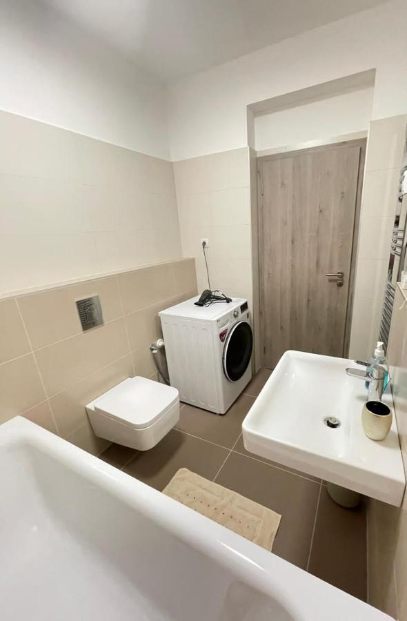 New Luxury Centre With Panoramic View, Free Parking * Bratislava