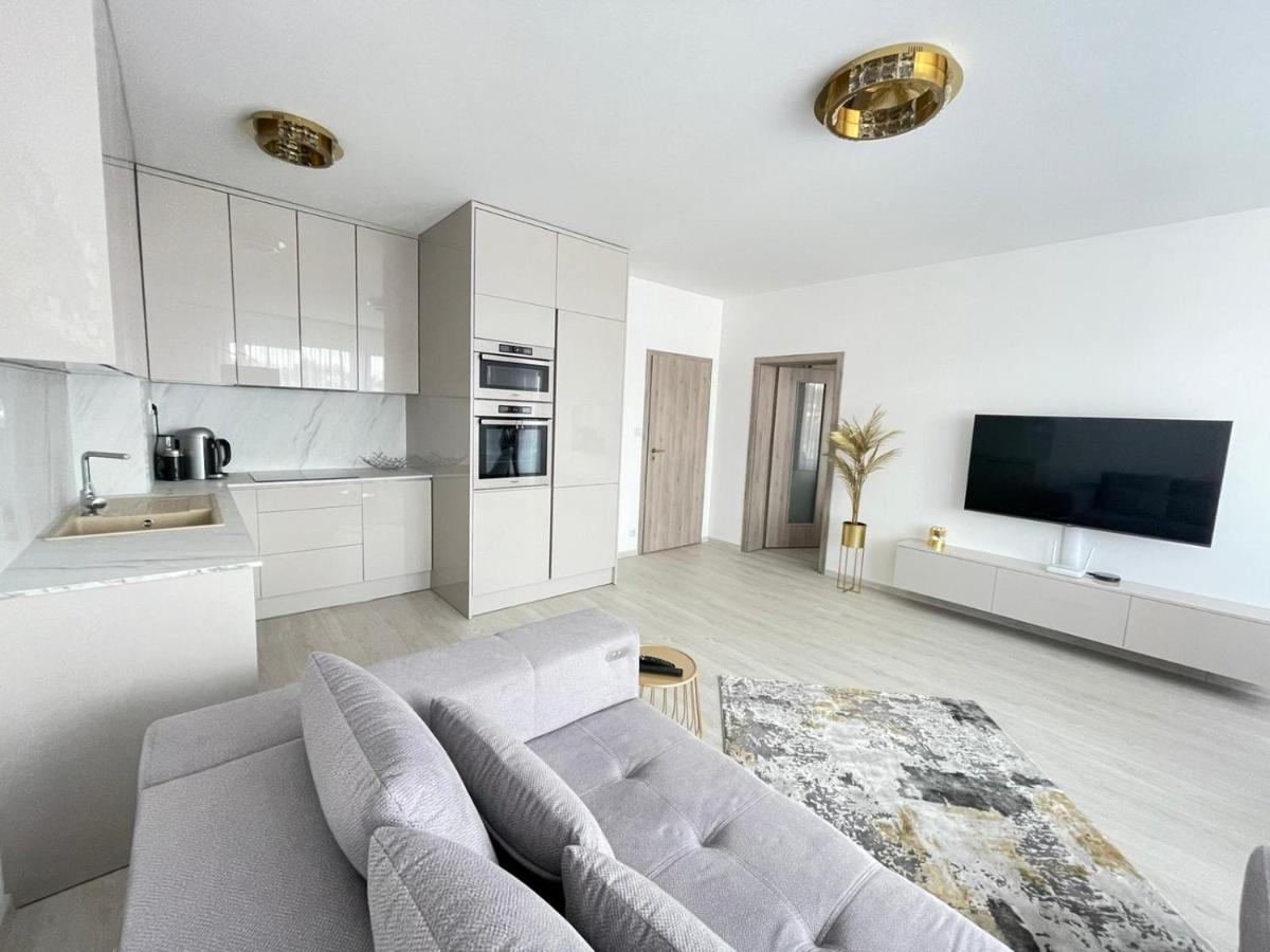 New Luxury Centre With Panoramic View, Free Parking Apartamento Bratislava