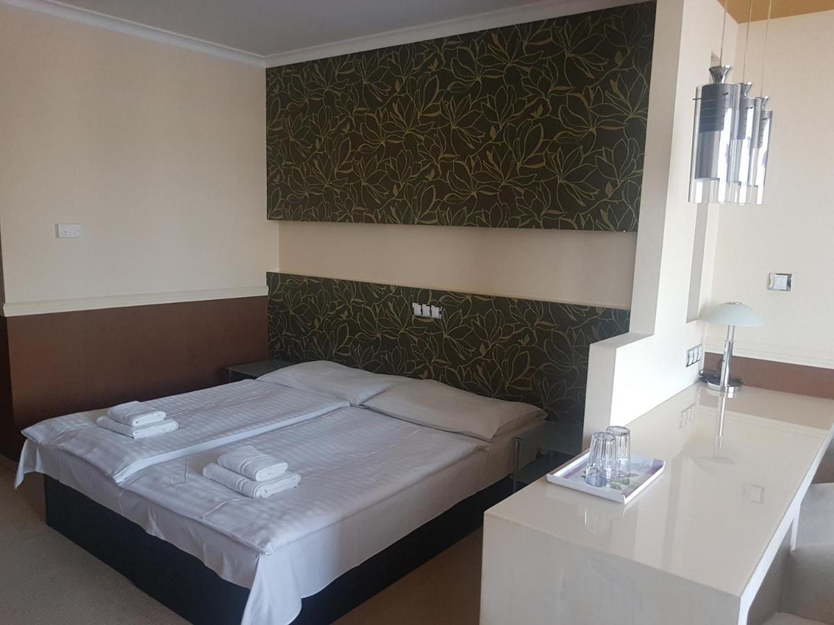 Aparthotel Student House *