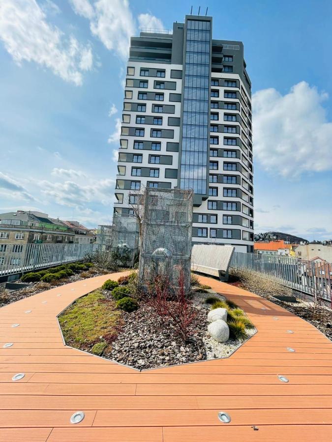 New Luxury Centre With Panoramic View, Free Parking Apartamento Bratislava