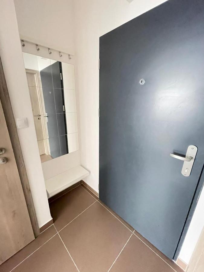 New Luxury Centre With Panoramic View, Free Parking *