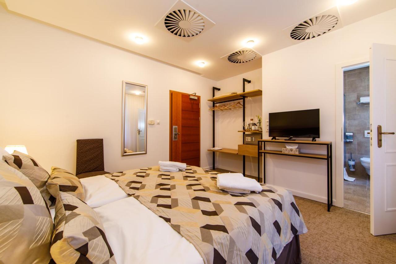 Beigli & Garden Hotel 3*