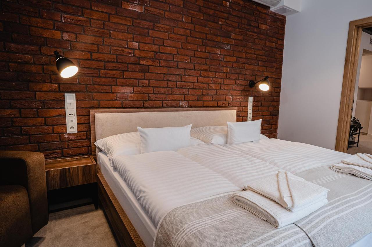 Garni Dock Hotel 3*