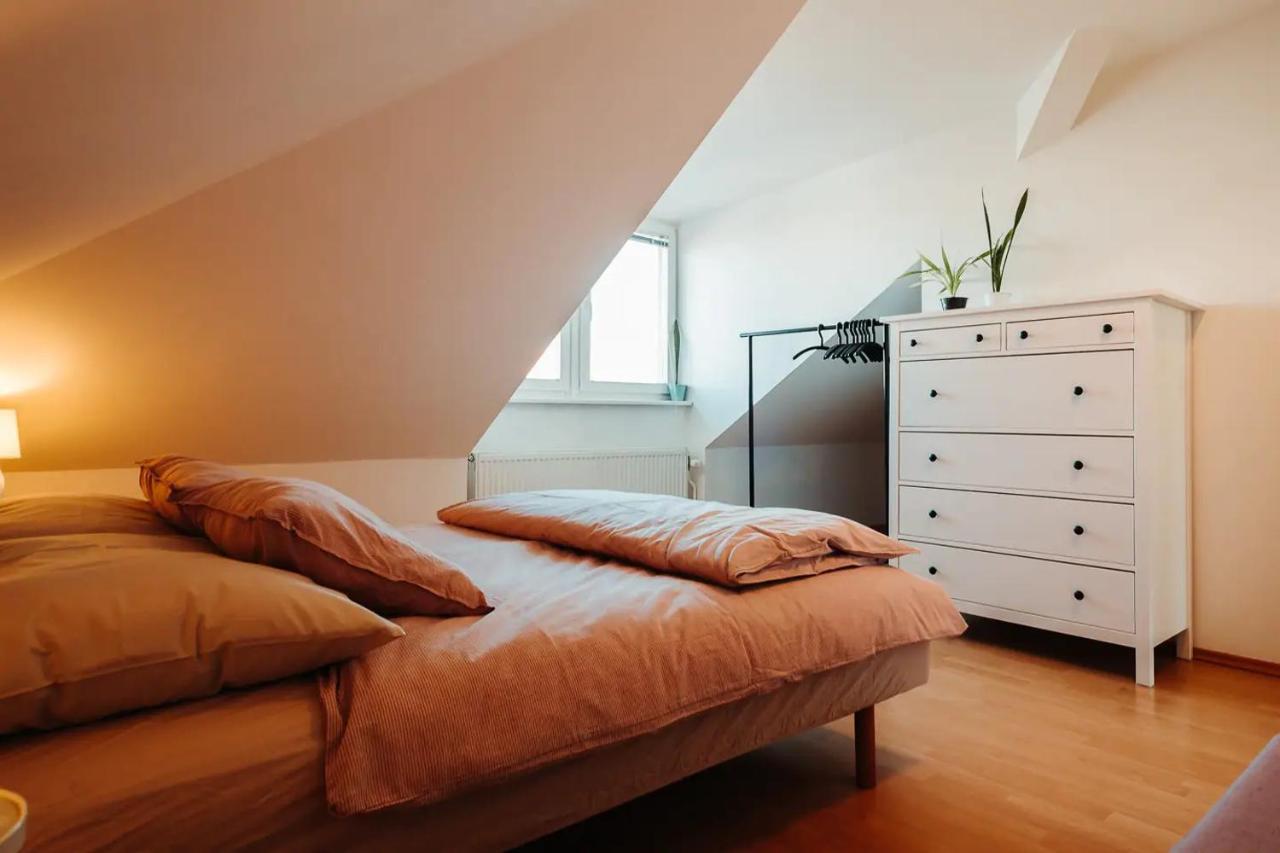 Majestic Views From A 60m2 Private Terrace - Castle, Cathedral, Old Town Apartment Bratislava