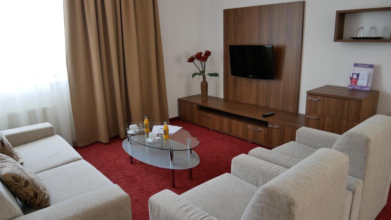 Hotel Saffron 4*