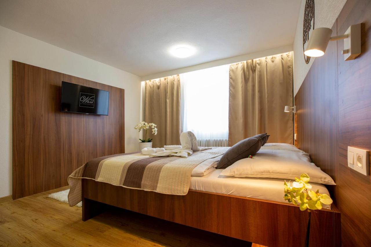 Wx Hotel