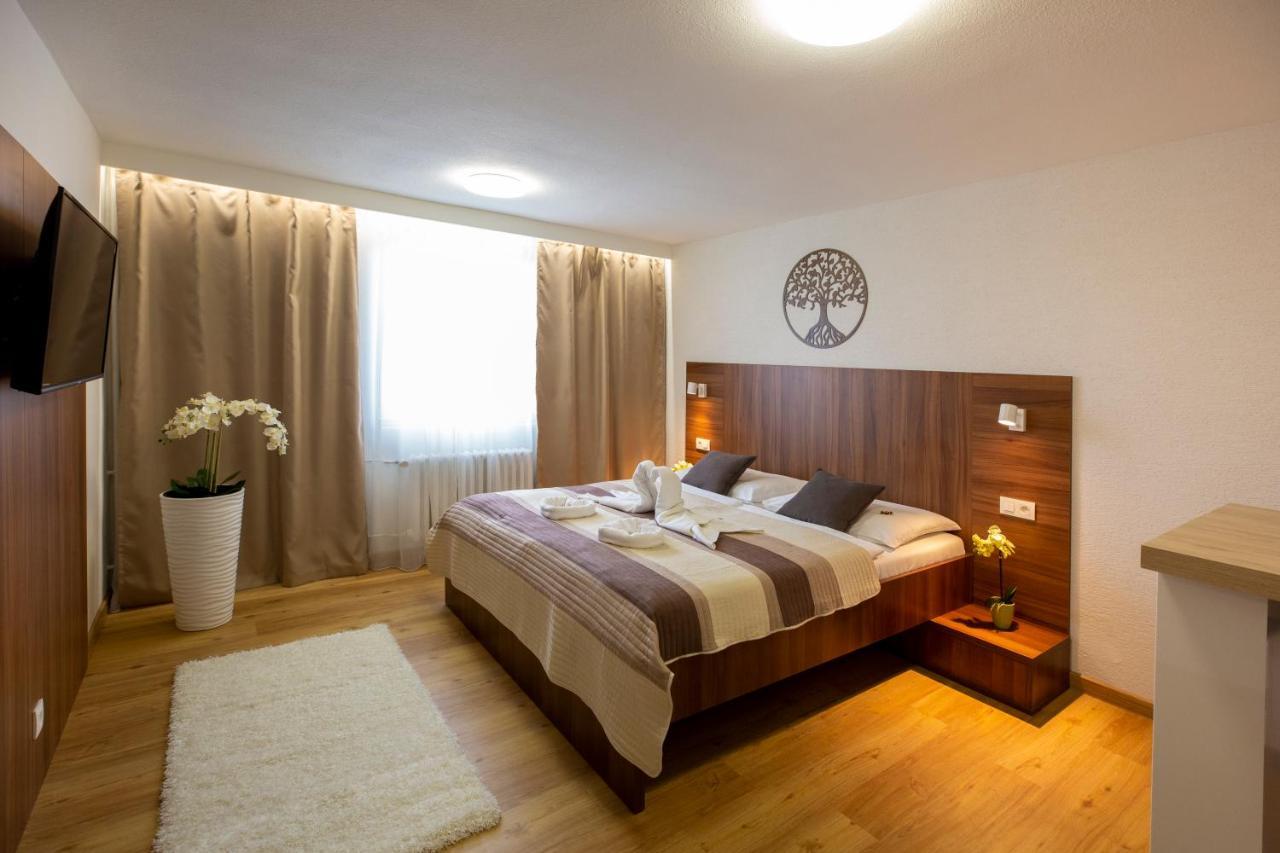 Wx Hotel Hotel