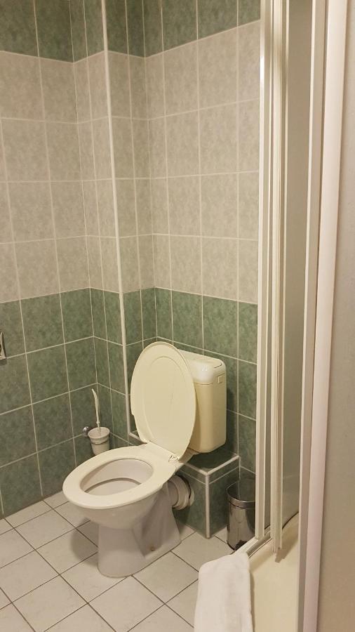 Student House *